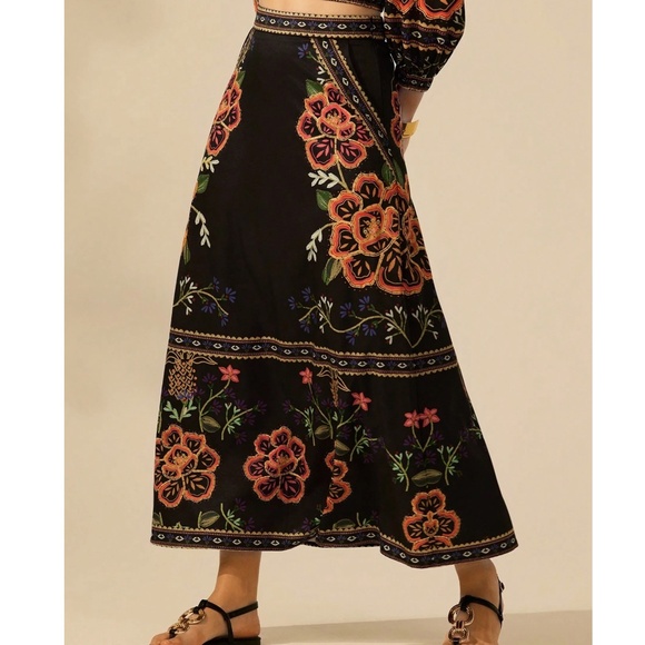 Boho Floral Print Stretchy Waist Pockets Midi Skirt - Picture 2 of 8